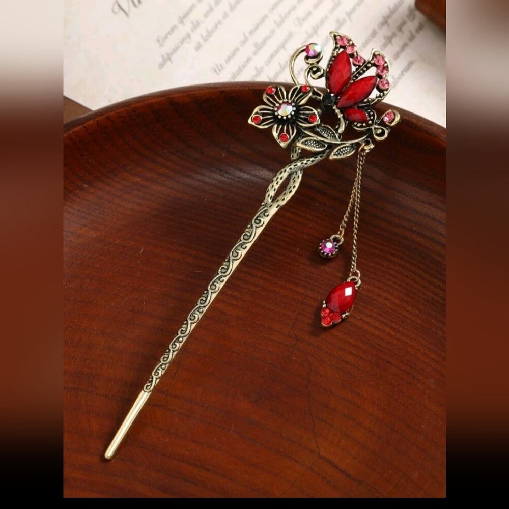 Flower & Fringe Design Hairpin